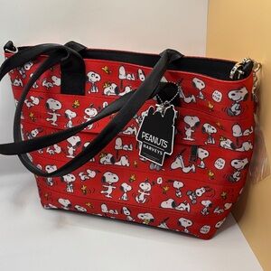 Harveys Peanuts Snoopy Red Tote